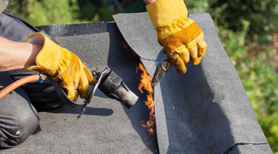 Professional gutter cleaning in Wausaukee, WI